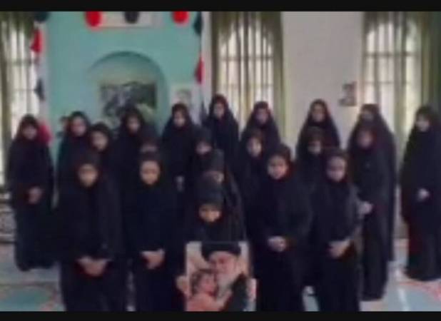 سرود «رهبر شهید» کاری از بچه‌های مسجدی قروه منتشر شد