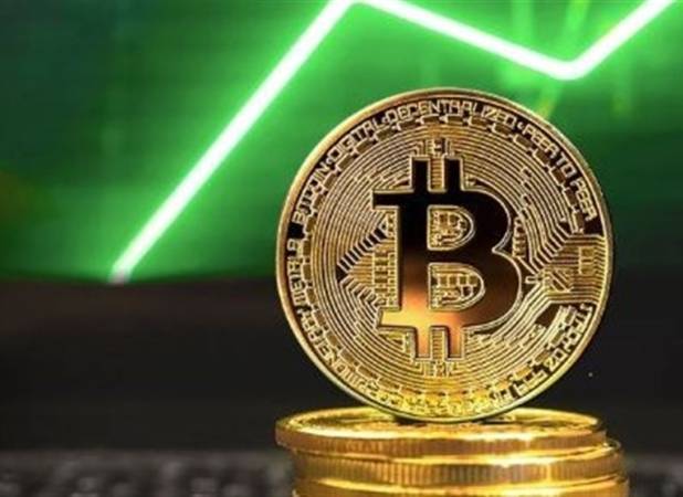 بیت کوین از 80 هزار دلار عبور کرد/ تضعیف دلار محرک بازار شد