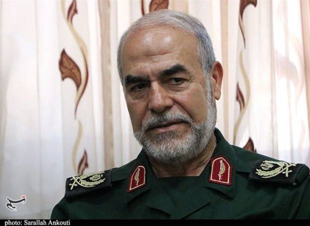 هشدار معاون سیاسی سپاه به کشورهای عربی؛ یا آمریکا را بیرون کنید یا پاسخ کوبنده بگیرید
