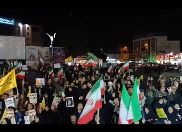میدان‌داری سنندجی ها در چهلم رهبر شهید و شهدای جنگ رمضان