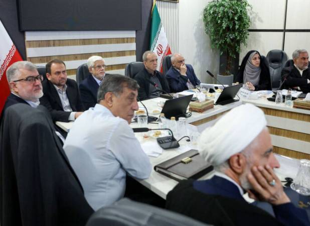 پزشکیان: بدون شک مقاومت خواهیم کرد و دشمن را ناامید خواهیم ساخت/ برای احقاق حقوق ملت ایران از موضع عزت و اقتدار سخن می‌گوییم