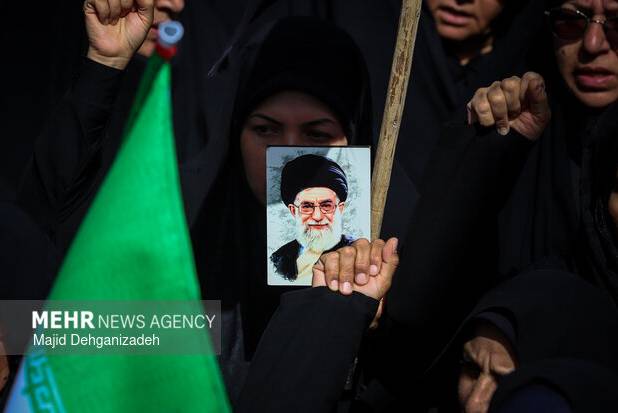 بانوان یزدی میدان‌دار مقاومت و خدمت به یاد رهبر شهید در جنگ رمضان