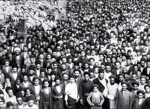 مشروطه نقطه آغاز یک تحول بود، نه پایان | تجربه خواست تجدد با عقل عقلایی | مشروطه ایرانی تقلید از غرب نبود