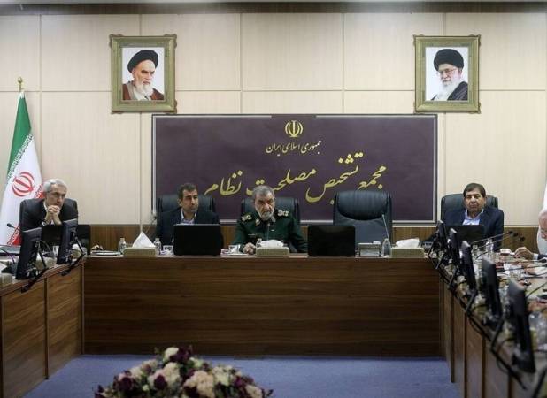 ضرورت تدوین سیاست‌های کلی بازسازی و تحول اقتصادی کشور
