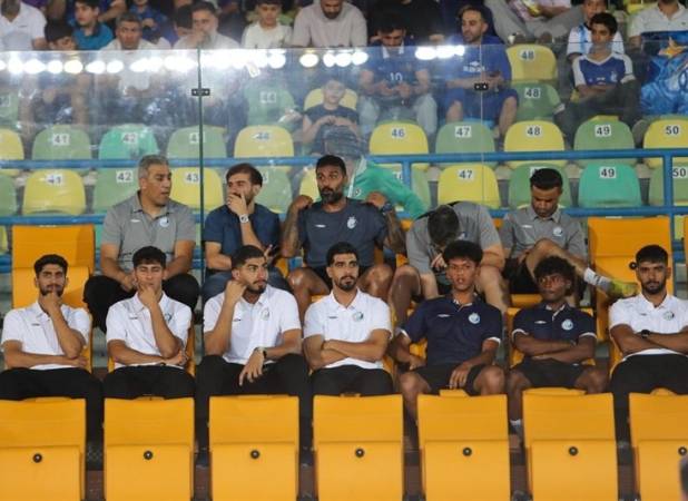 مربی استقلال باز هم روی سکو نشست