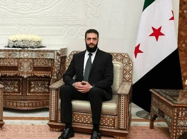 پاسخ الجولانی به گمانه‌زنی‌ها درباره حمله به حزب‌الله/ دمشق به دنبال توافق امنیتی با اسرائیل است/  توافق ما به معنای از دست دادن جولان نیست