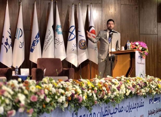 مهم‌ترین فرد اثرگذار بر بازار طلا از نگاه یک تحلیلگر بازارهای جهانی | طلا در مقایسه با دلار، گزینه مناسب‌تری برای سرمایه‌گذاری است