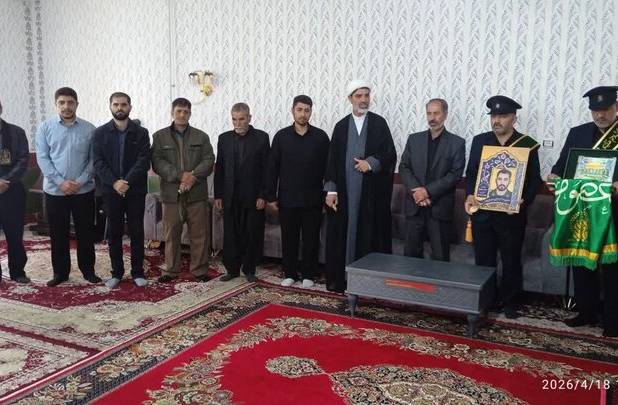 خادمان کریمه اهل بیت(س) با خانواده شهید عبدی دیدار کردند