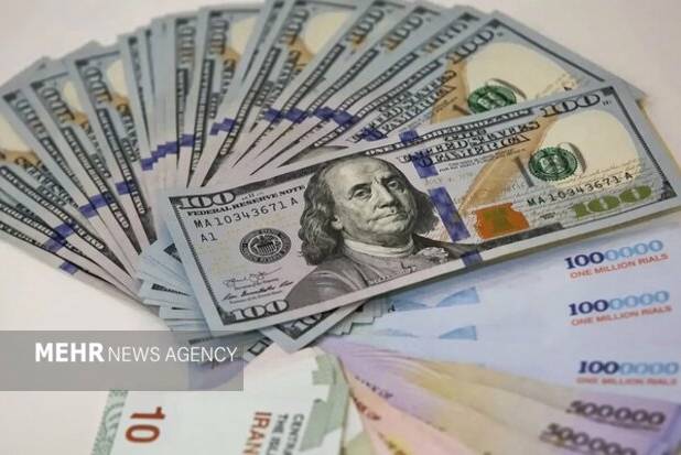 آزمون بزرگ بازار سرمایه در جذب اسکناس‌های خانگی با سود ارزی