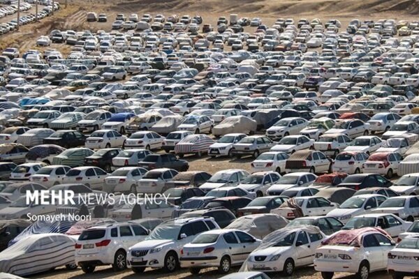 بازار خودرو در آغاز پاییز؛ نوسان قیمت‌ها ادامه دارد+ جدول