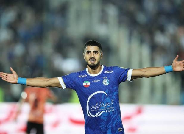 آزادی 10 زندانی توسط مهاجم استقلال
