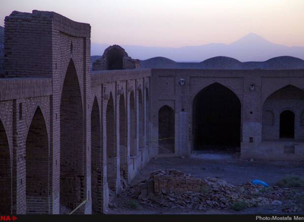حکم شلاق و زندان پرستو احمدی قطعی شد | دادگاه تجدیدنظر قم حکم پرونده «کنسرت کاروانسرا» را تأیید کرد