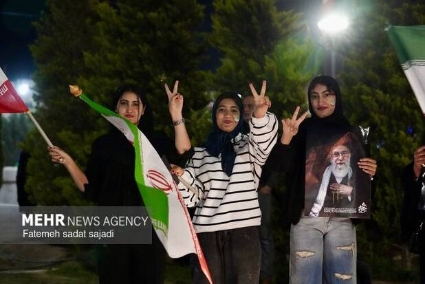آرزوی دختران میدان دار کرمانی در روز دختر