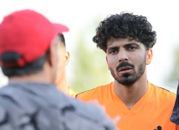 هافبک سپاهان غایب دیدار با تراکتور