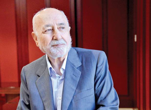 وداع با مرد صنعت ایران | نام محسن خلیلی‌عراقی، با تاریخ صنعت خصوصی ایران گره خورده است | او کار را معنای زندگی و مبنای سعادت جوامع می دانست
