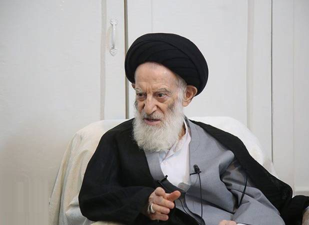 آیت الله شبیری زنجانی در بیمارستان بستری شد