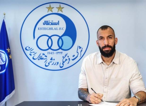 روزبه چشمی با استقلال تمدید کرد