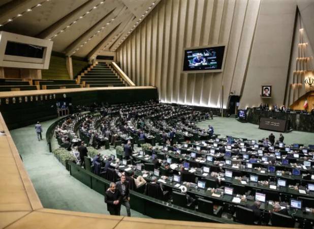 زمان برگزاری جلسه رای اعتماد به وزیر پیشنهادی دفاع