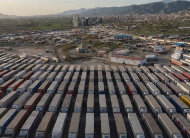 صف 3000 کامیون ایرانی در مرز بازرگان با ترکیه