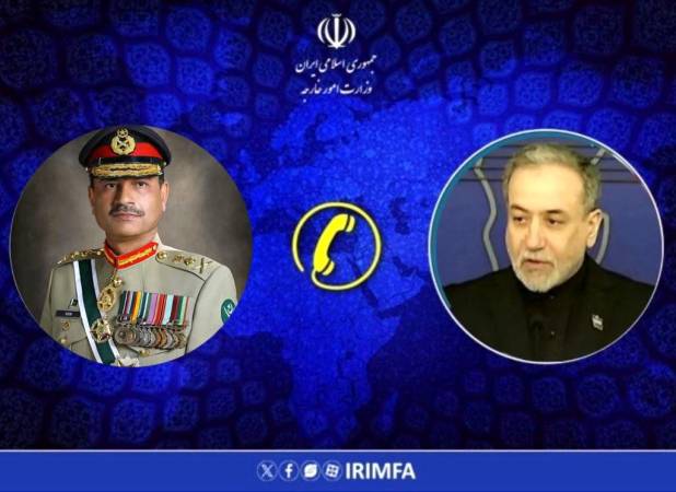 عراقچی و عاصم منیر گفت‌وگو کردند