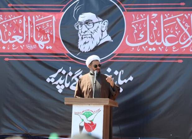 آیت الله شعبانی: دشمن می‌خواهد مردم خیابان‌ها را خالی کنند