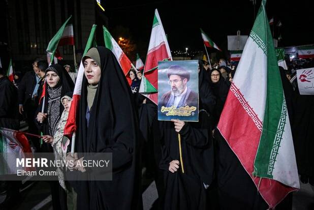 میان حق و باطل بی‌طرف‌ها، بی‌شرف هستند
