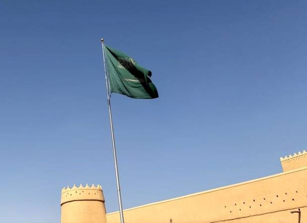 آماده‌باش عربستان برای حملات حوثی ها و شبه نظامیان عراقی/ مقام سعودی: عربستان در تلاش برای کاهش تنش هاست