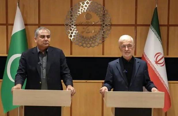 روابط اقتصادی ایران و پاکستان باید ارتقا یابد