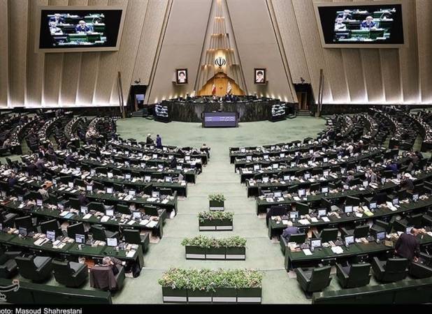 حضور 98 درصدی نمایندگان در انتخابات هیئت رئیسه مجلس