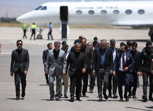 وزیر کشور پاکستان وارد ایران شد