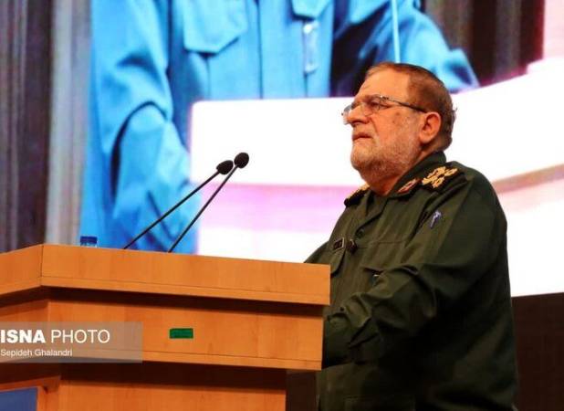 سرلشکر ایزدی:حل مشکلات مردم و تقویت انسجام ملی در اولویت است/ ایران الگویی از ایستادگی را به جهان نشان داد