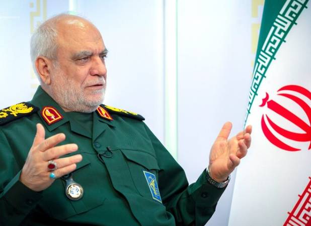 مراسم وداع با پیکر رئیس سازمان اطلاعات سپاه