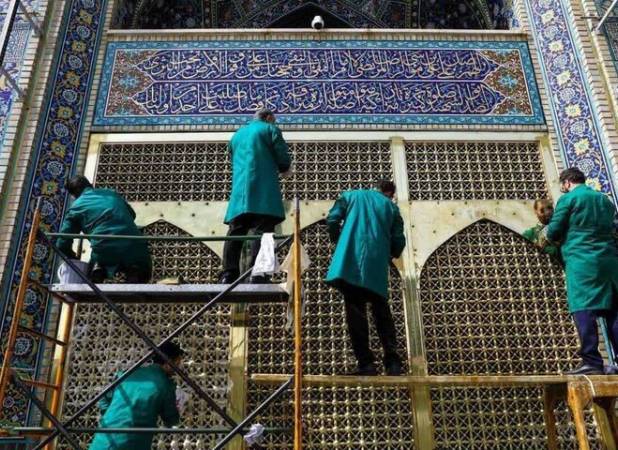 پرداخت پنجره‌های فولاد حرم امام رضا(ع) و سطوح مطلا و نقره