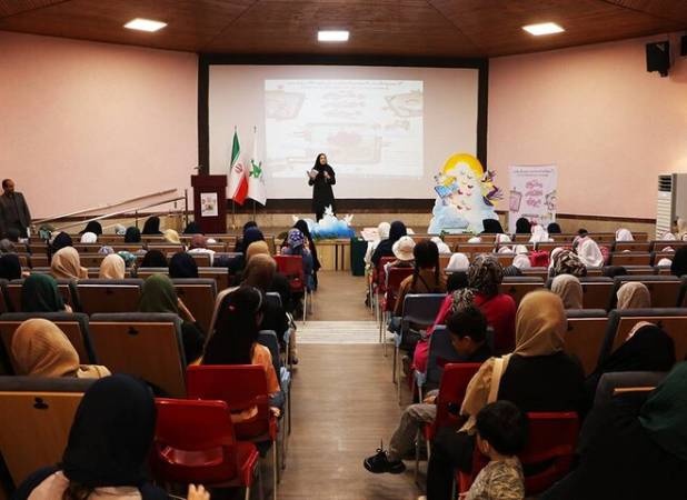 ویژه‌ برنامه «دخترم، افتخار ایران» در رشت برگزار شد