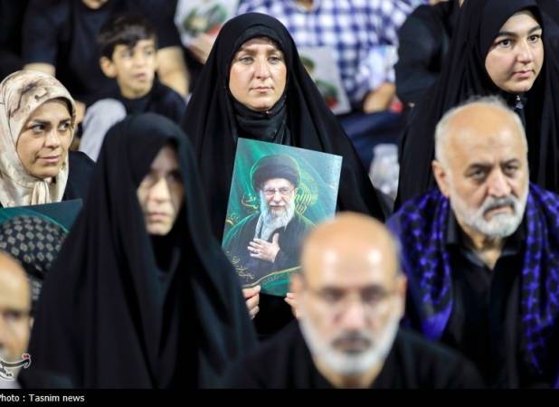 برگزاری بزرگداشت قائد شهید و بیعت با رهبرانقلاب از سوی دانشگاهیان