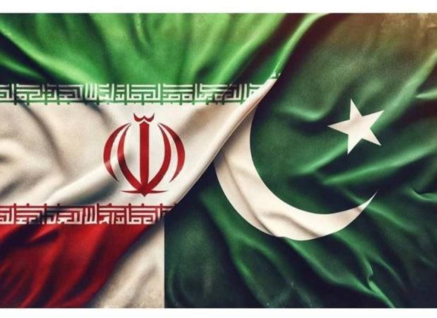 توافق وزیر کشور و فرمانده ارتش پاکستان برای همکاری در حفظ امنیت منطقه