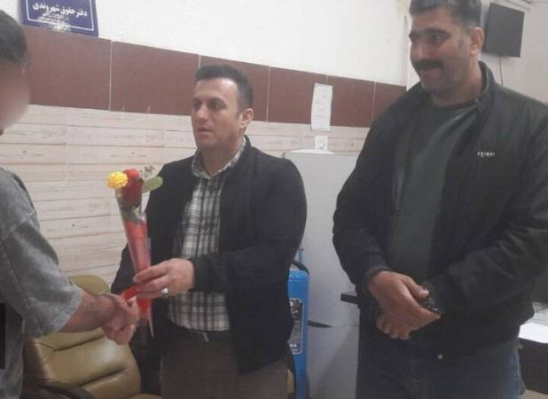 آزادی زندانی پس از ۱۴ سال حبس در سنندج با کمک خیرین نیکوکار