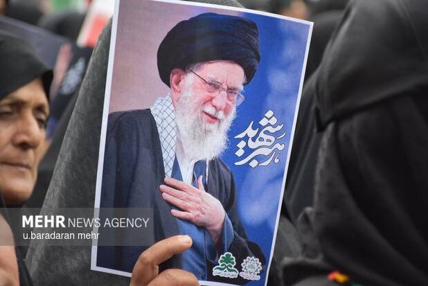 فرماندار بوشهر: خون پاک رهبر شهید هیبت دشمن  را درهم می‌شکند
