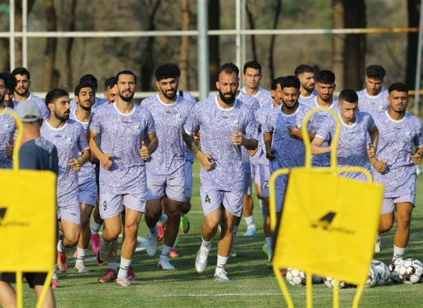 ورمزیار: مدیران استقلال اول صبح خرید نمی‌کنند!