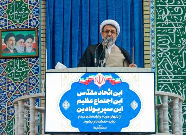 اتحاد و توجه به اوامر رهبری رمز موفقیت ملت ایران است