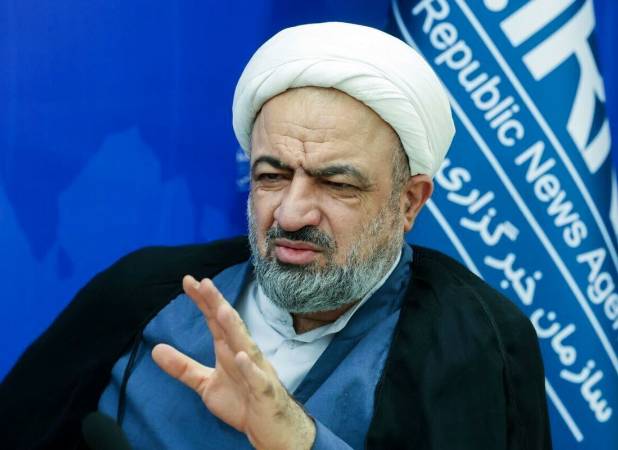 پاسخ کشت‌دار به رسایی درباره حکم ۱۰ ماه زندان او / برای آنها قانون تا وقتی قابل احترام است که در مورد خودشان اجرا نشود