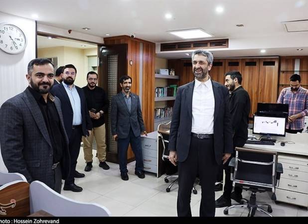 بازدید معاون ارتباطات دفتر رئیس‌جمهور و یوسف پزشکیان از خبرگزاری تسنیم