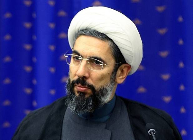 رستمی: دشمن دنبال ضعیف کردن ایران از طریق نهادهای قدرت‌آفرین است