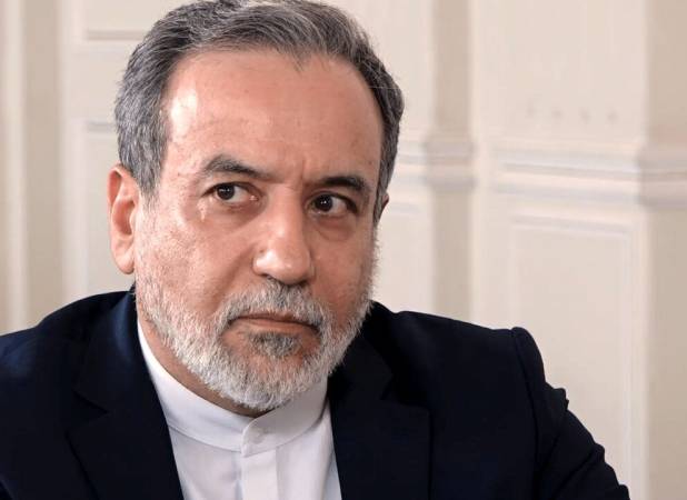رایزنی مهم عراقچی و وزیر خارجه مصر/ تهران و قاهره برای کاهش تنش‌ها وارد گفت‌وگو شدند