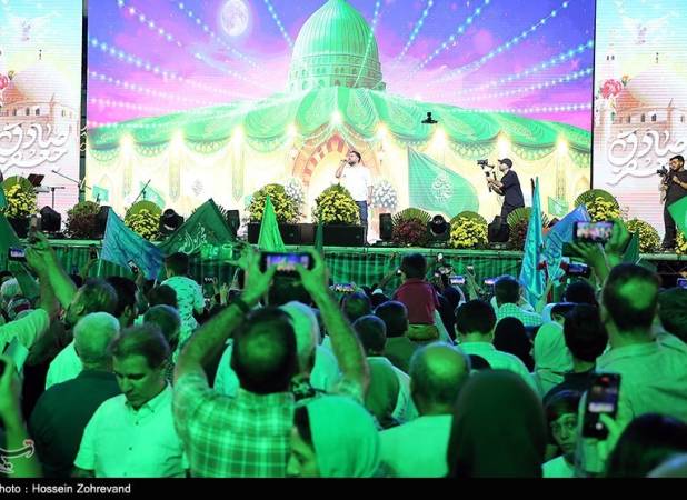 امشب؛ برگزاری جشن میلاد پیامبر اکرم(ص) در اجتماعات میادین کشور