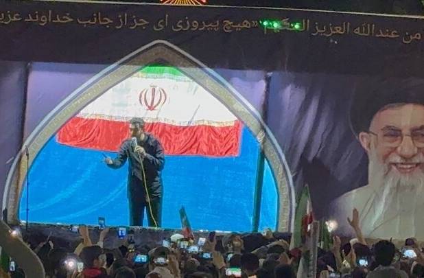 مردم قوچان هم صدا با مهدی رسولی؛ بزن که خوب میزنی
