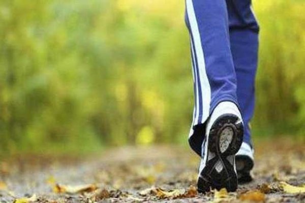 پیاده‌روی مبتلایان به سرطان روده را تسکین می‌دهد