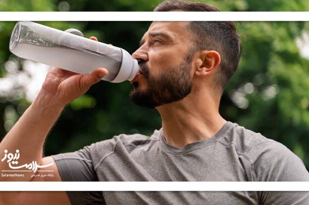 چرا فقط نوشیدن آب کافی نیست؟