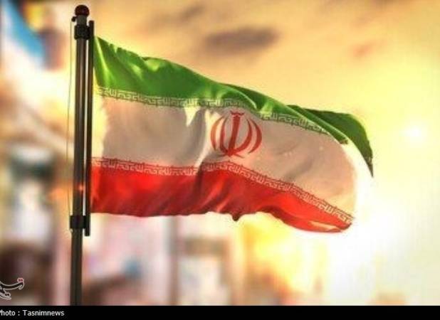 جنگ در دو جبهه؛ از تجاوز خارجی تا نفاق داخلی