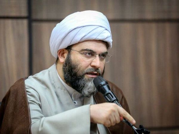 واکنش رئیس سازمان تبلیغات اسلامی به حملات تندروها به مداح معروف